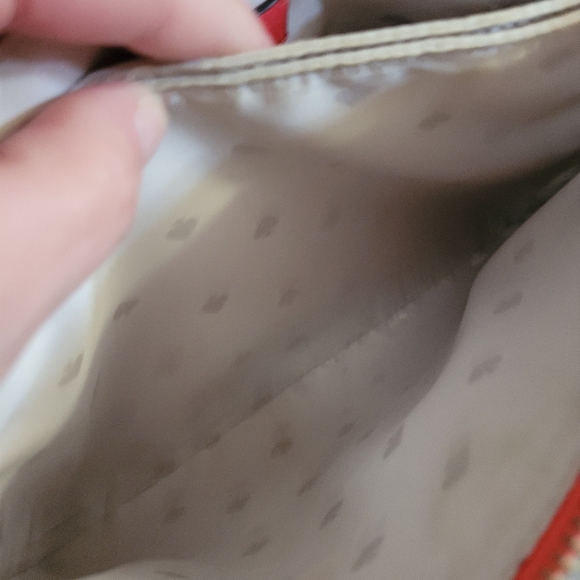 Kate Spade Leila Pebbled Leather Triple Gusset Crossbody in Coral Buds - Picture 9 of 12